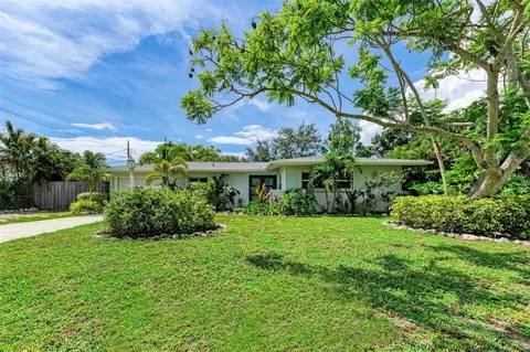 3246 Elmore Pl, Sarasota, FL 34239