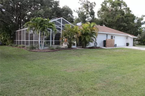 5423 11th St, Sarasota, FL 34232