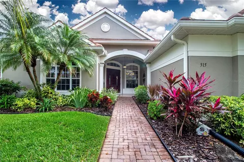315 Blackbird Ct, Bradenton, FL 34212