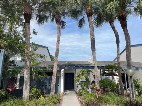 7238 Cloister Dr #7238, Sarasota, FL 34231
