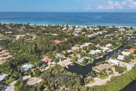 628 Buttonwood Dr, Longboat Key, FL 34228