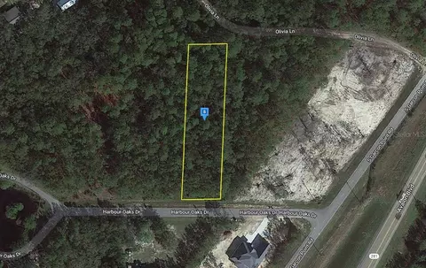 5570 Harbour Oaks Dr, Milton, FL 32583