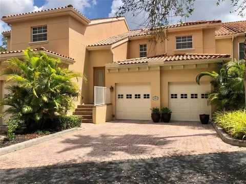 3965 Square East Ln #5, Sarasota, FL 34238