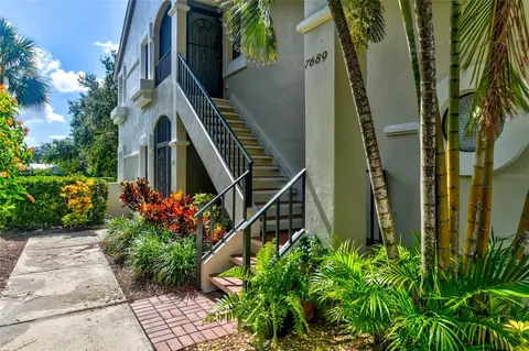 7689 Fairway Woods Dr #805, Sarasota, FL 34238