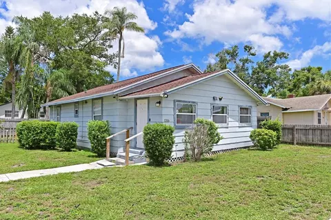 1316 10th St W, Bradenton, FL 34205