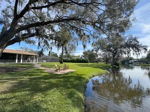 3230 E Forest Lake Dr, Sarasota, FL 34232