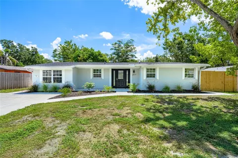 3977 Chaucer Ln, Sarasota, FL 34241