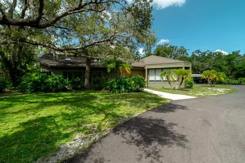 2606 Firetree Ln, Venice, FL 34292