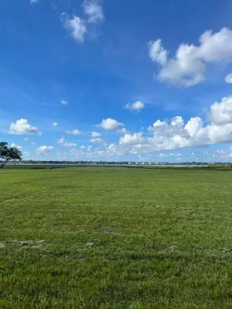 2105 4th St E, Palmetto, FL 34221