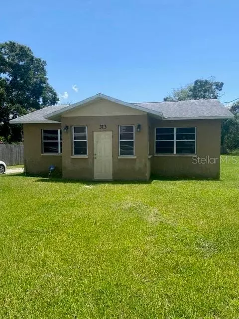 313 14th St W, Palmetto, FL 34221