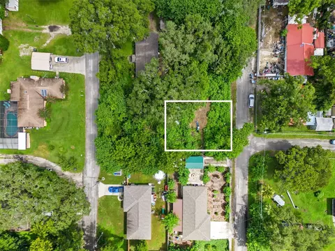 Lemon Ave, Seffner, FL 33584