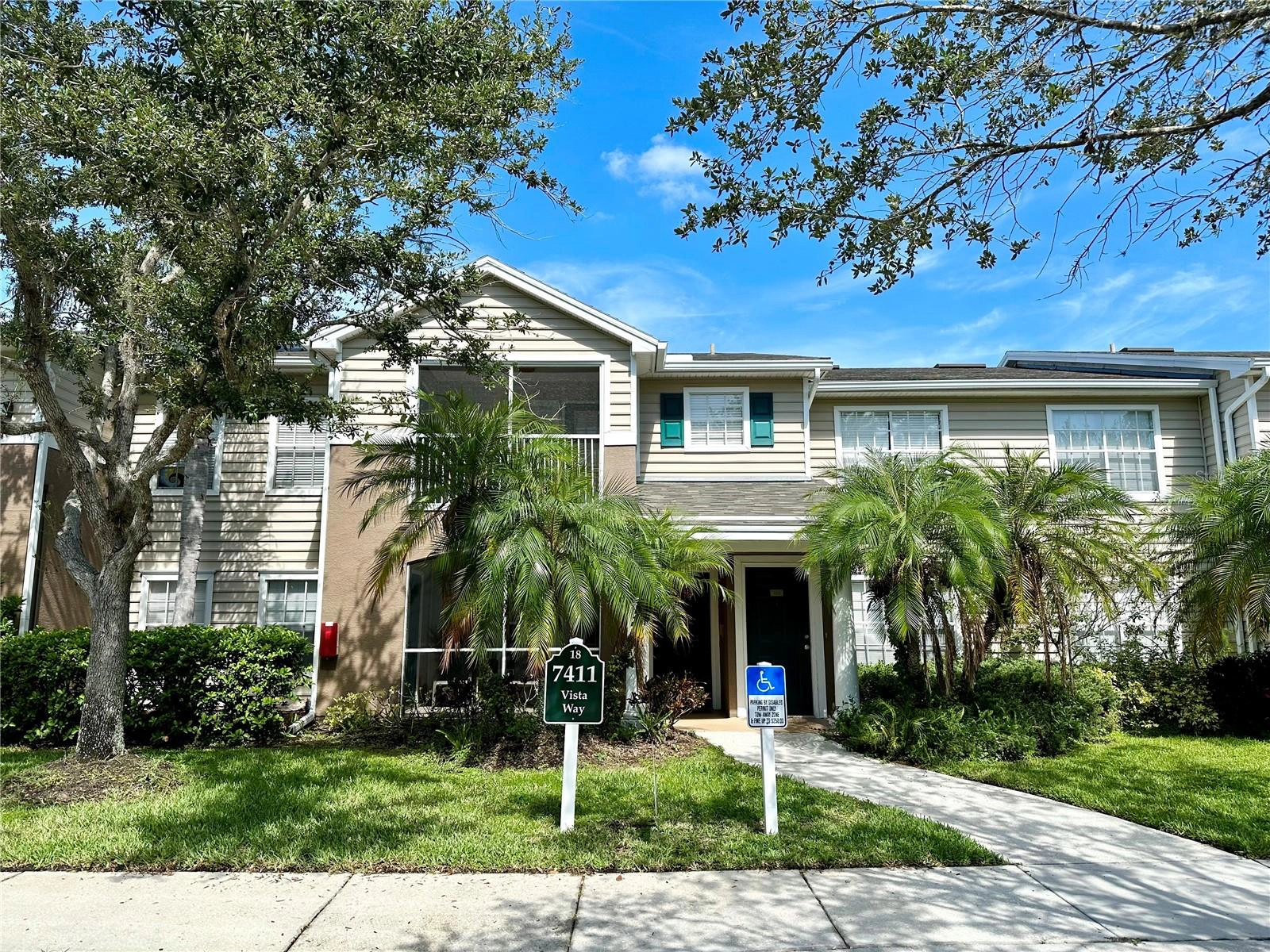 7411 VISTA Way Unit 102