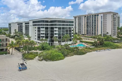 1102 Benjamin Franklin Dr #308, Sarasota, FL 34236