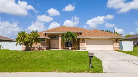 406 NE 23rd Pl, Cape Coral, FL 33909
