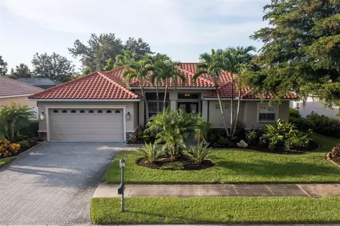 5251 Benjamin Ln, Sarasota, FL 34233