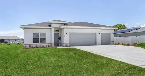 916 NE 10th Ln, Cape Coral, FL 33909