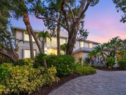 816 Edgemere Ln, Sarasota, FL 34242