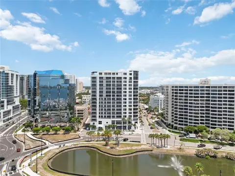 1233 N Gulfstream Ave #1203, Sarasota, FL 34236