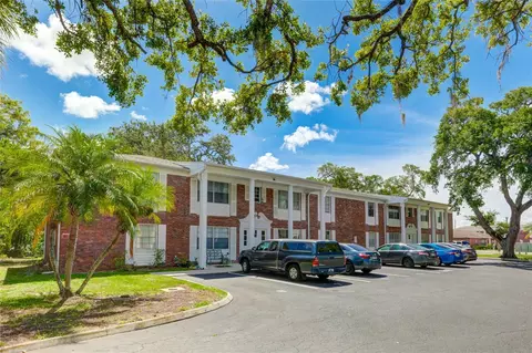 4507 9th St W #I5, Bradenton, FL 34207