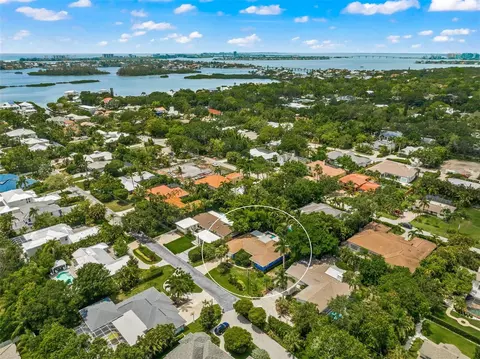 1611 Pine Bay Dr, Sarasota, FL 34231