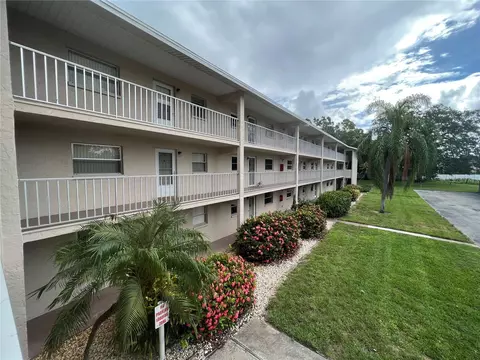 3987 Maceachen Blvd #121, Sarasota, FL 34233