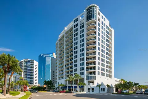 1233 N Gulfstream Ave #303, Sarasota, FL 34236