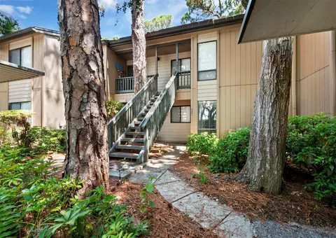 1716 Glenhouse Dr #321, Sarasota, FL 34231