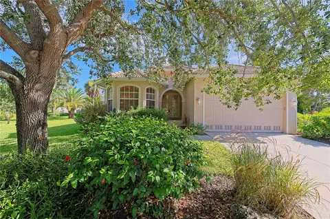 415 Hanchey Dr, Nokomis, FL 34275