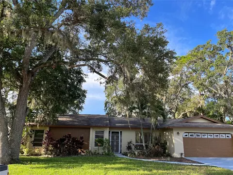 5520 Briarcliff Dr, Sarasota, FL 34232
