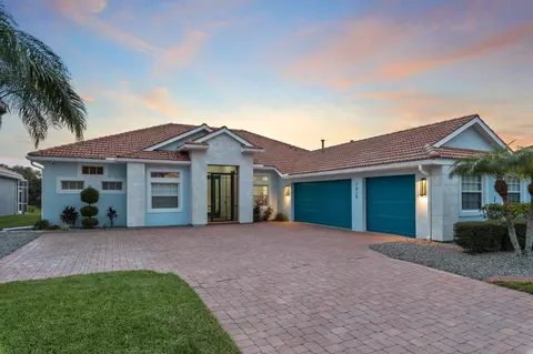 7015 74th Street Cir E, Bradenton, FL 34203