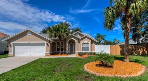 604 46th St E, Bradenton, FL 34208