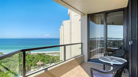 1211 Gulf Of Mexico Dr #802, Longboat Key, FL 34228
