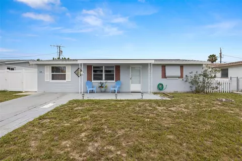 1528 Landau St, Holiday, FL 34690