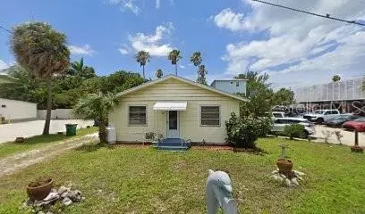302 Church Ave, Bradenton Beach, FL 34217