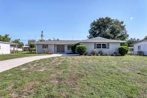 421 Glen Oak Rd, Venice, FL 34293