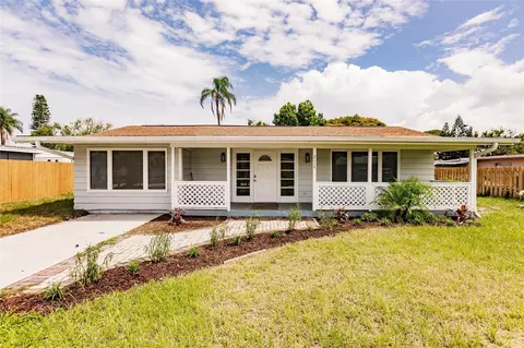 2115 Shawnee St, Sarasota, FL 34231