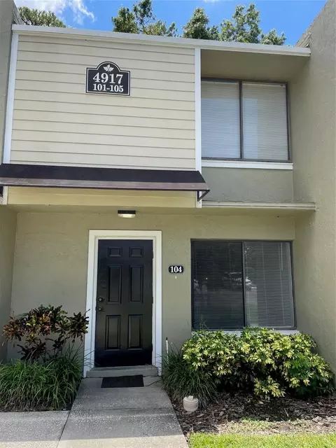4917 25th St W #104, Bradenton, FL 34207