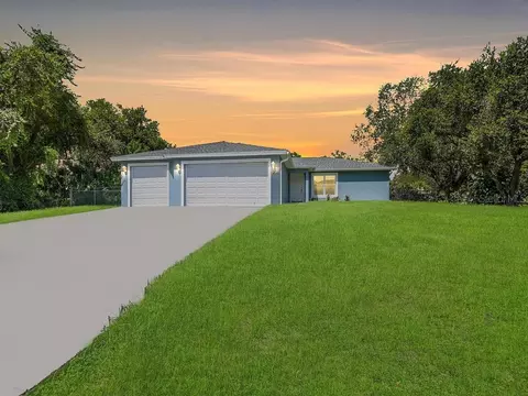 1037 Zinnia Rd, Labelle, FL 33935