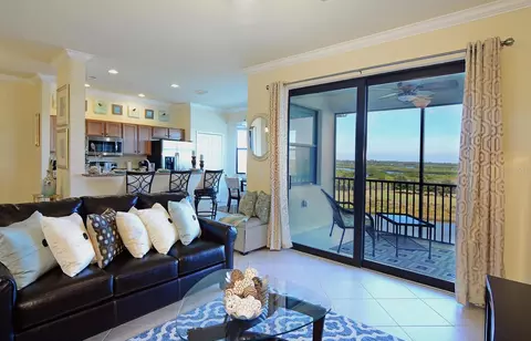 7005 River Hammock Dr #405, Bradenton, FL 34212