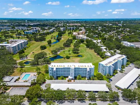 3790 Pinebrook Cir #404, Bradenton, FL 34209