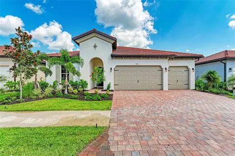 616 Maraviya Blvd, Nokomis, FL 34275