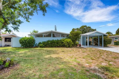 1097 Tarpon Ave, Sarasota, FL 34237