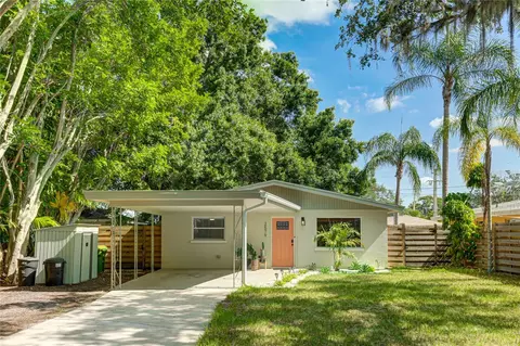 2579 Loma Linda St, Sarasota, FL 34239