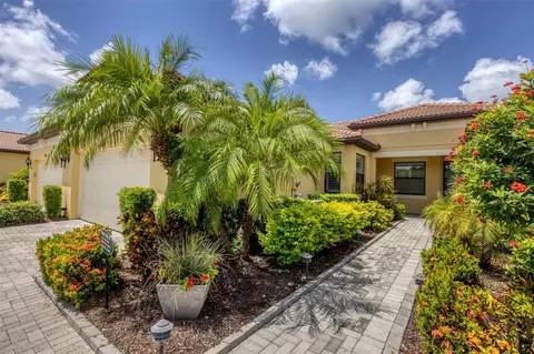 20067 Pezzana Dr, Venice, FL 34292