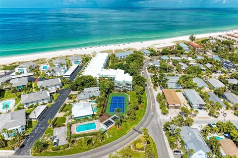 5608 Gulf Dr #204, Holmes Beach, FL 34217