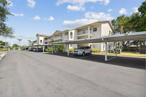 7201 29th Avenue Dr W #106, Bradenton, FL 34209