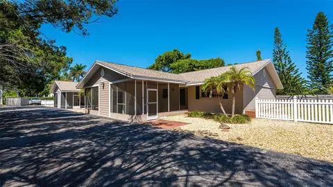 420 Firehouse Ct #7, Longboat Key, FL 34228