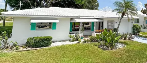 10155 43rd St N, Pinellas Park, FL 33782