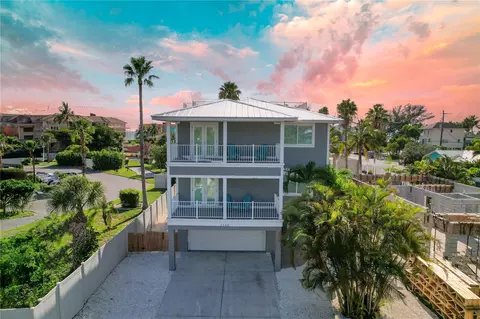 2100 Avenue B, Bradenton Beach, FL 34217
