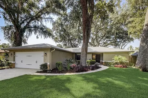 3614 Arlington Oaks Ct, Tampa, FL 33618